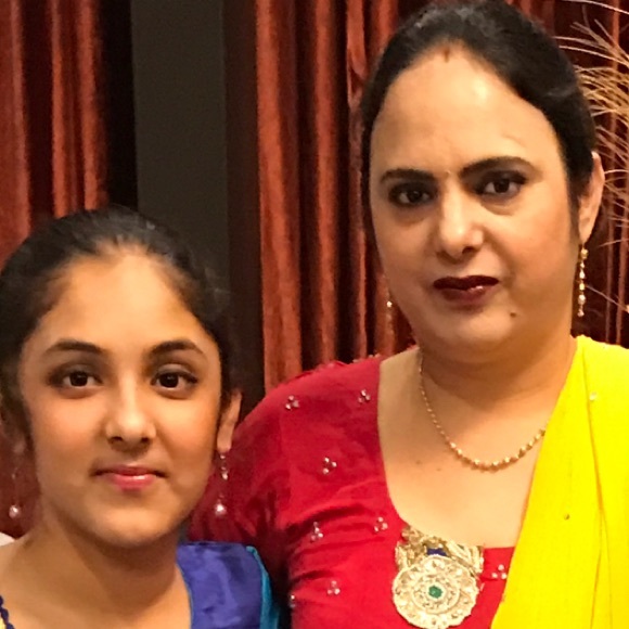 Profile Picture of Surinder Kaur (@surinder_2016) on Poshmark