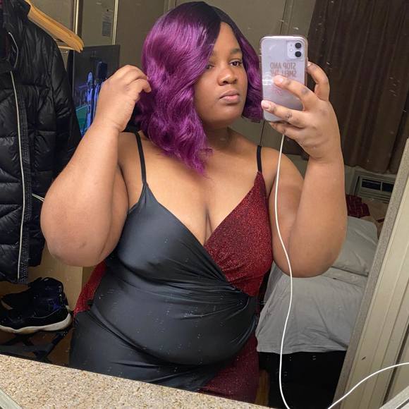 Profile Picture of Elizabeta Meshell (@armanelizabeta) on Poshmark