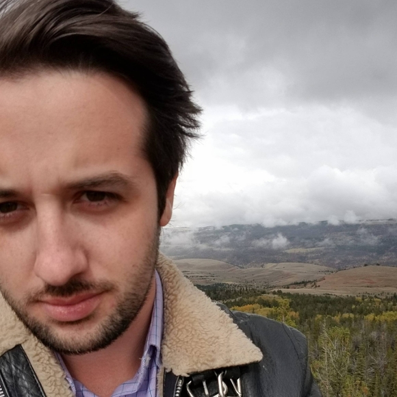 Profile Picture of Daniel Sutton (@jeremyydaniel) on Poshmark