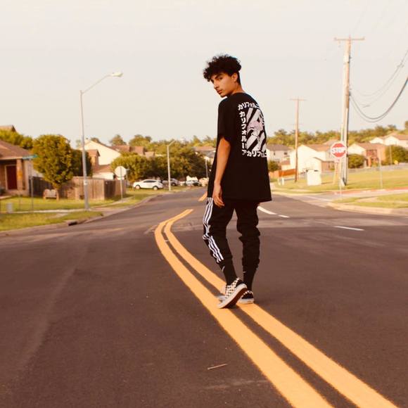 Profile Picture of Behshad Golzar (@behgol1340) on Poshmark