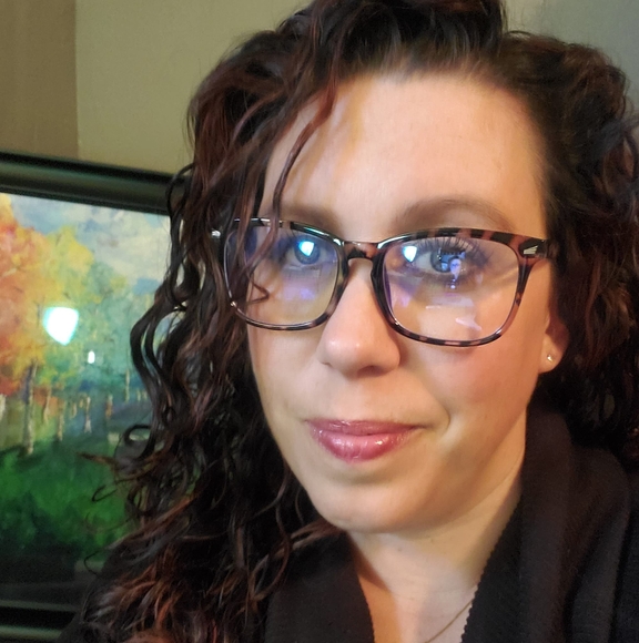 Profile Picture of Christine Runkel (@c_runkel) on Poshmark