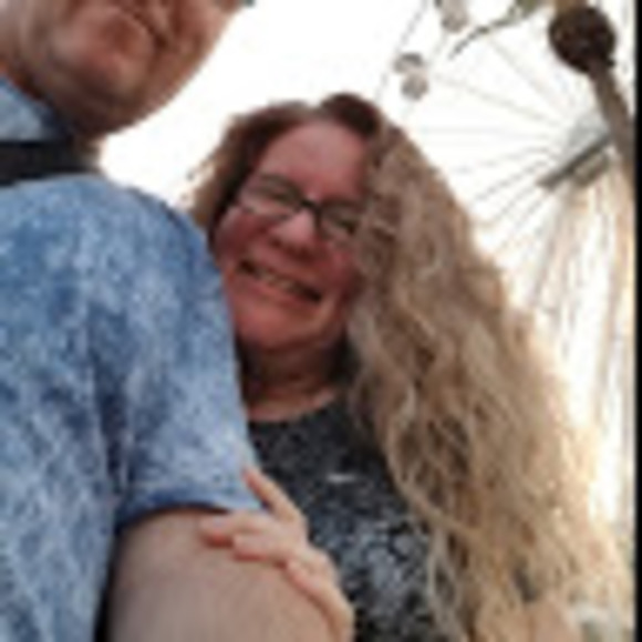 Profile Picture of Mikki Miller (@munky5) on Poshmark