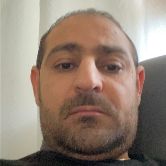 Profile Picture of Safwat Botros (@safwatbotros) on Poshmark
