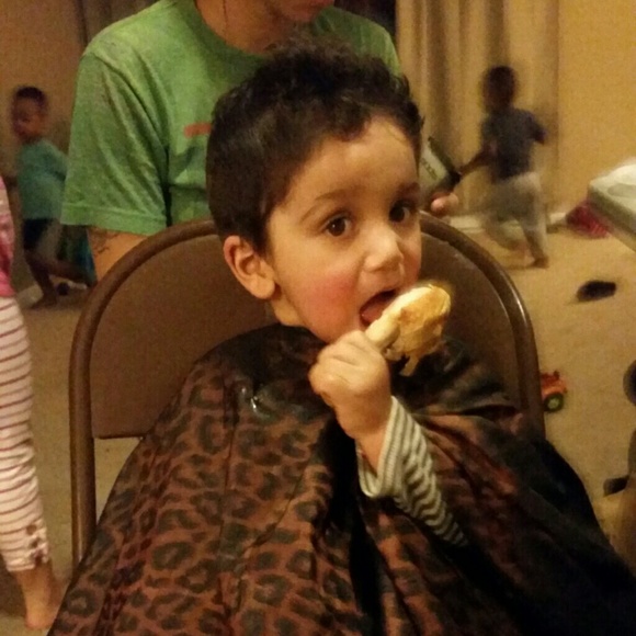 Profile Picture of Ashley Lesniewski (@ajl316) on Poshmark