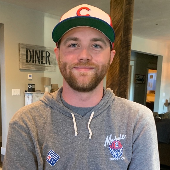 Profile Picture of Dylan Alexander (@dbroalexander) on Poshmark