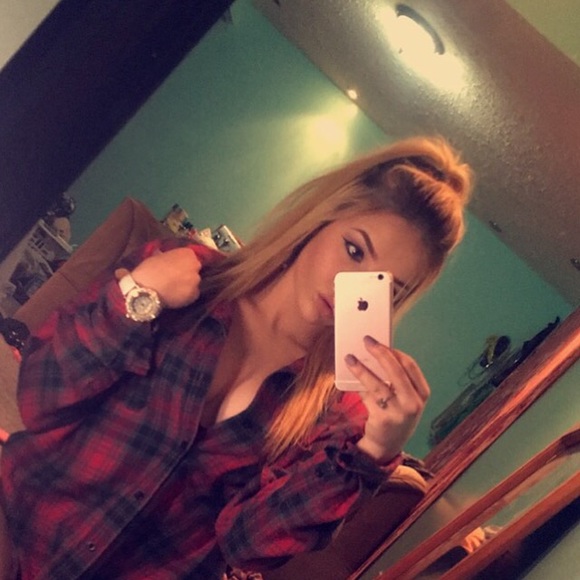 Profile Picture of Bree Koleno (@breekol) on Poshmark