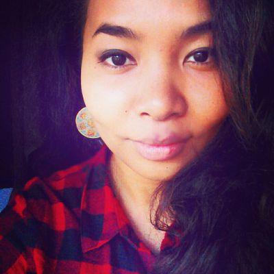Profile Picture of Sandra Joy Abener (@dakk_duck20) on Twitter