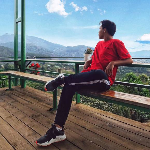 Profile Picture of Dũng Trương thanh (@dungtruong5) on Poshmark