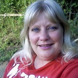 Profile Picture of Patti Clifford (@shortgirlsrule55) on Myspace