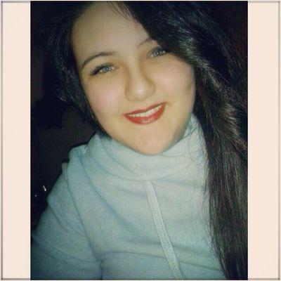Profile Picture of Melania Chiavuzzo (@candelariafans) on Twitter
