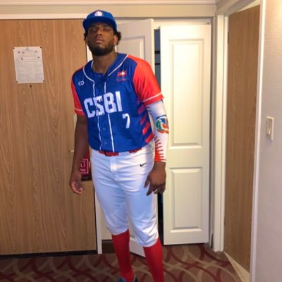 Profile Picture of Vargas 🇩🇴 (@luisvargas2220) on Twitter
