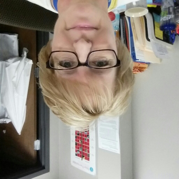 Jeannette Gaarder - Poshmark Profile Picture of Jeannette Gaarder (@jcgaarder) on Poshmark