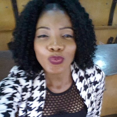 Profile Picture of Lisa G Joslyn (@lisagjoslyn) on Twitter