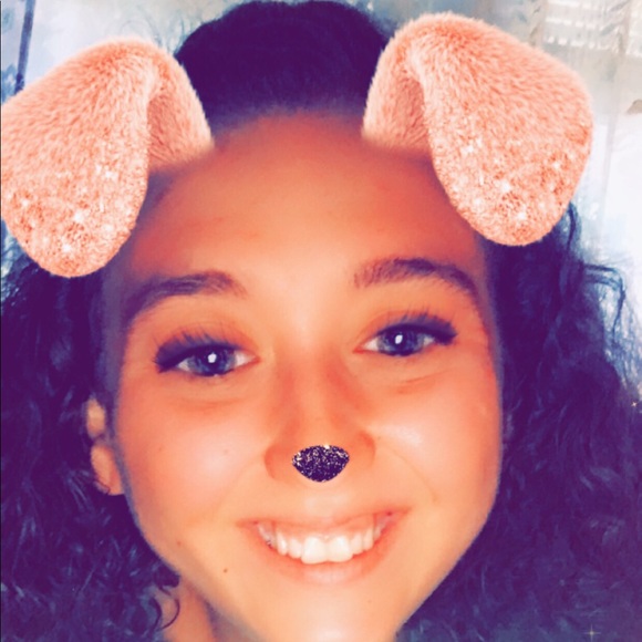 Profile Picture of Christen Carmack (@cacarmack) on Poshmark