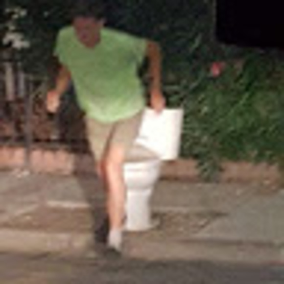 Profile Picture of Tommy Vandrielen (@tommyvandrielen) on Poshmark