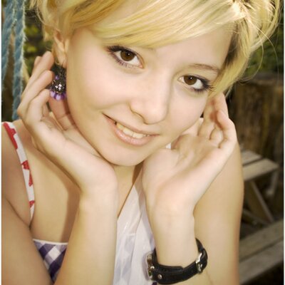 Lea Winkler - Twitter Profile Picture of Lea Winkler (@sonnengelb) on Twitter