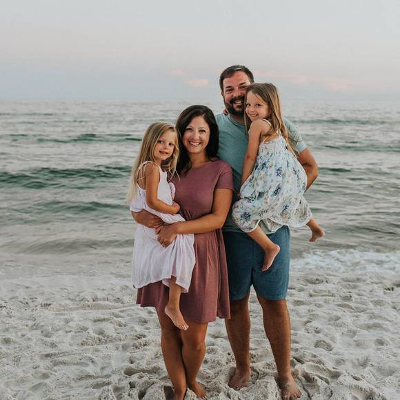 Profile Picture of Allison Rancilio (@avicker5) on Poshmark