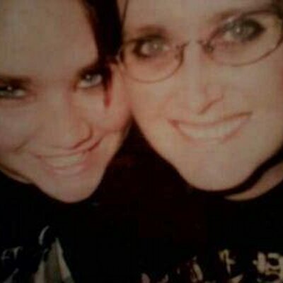 Profile Picture of Laura Cory (@lauracory70) on Twitter