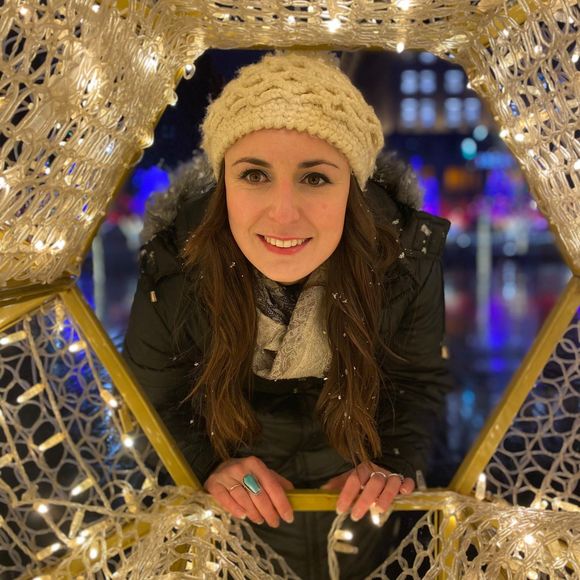 Profile Picture of Rexa Oehlers (@rexie97) on Poshmark