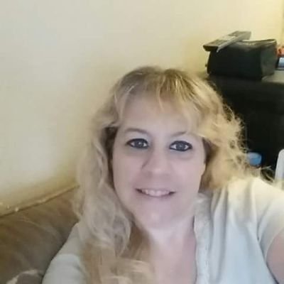 Profile Picture of Annette Weaver (@amweav1970) on Twitter