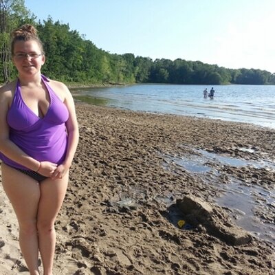 Profile Picture of Jessica (@JessForgues) on Twitter