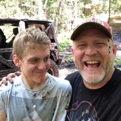 Profile Picture of Brent Hurst (@BrentHu32400522) on Twitter