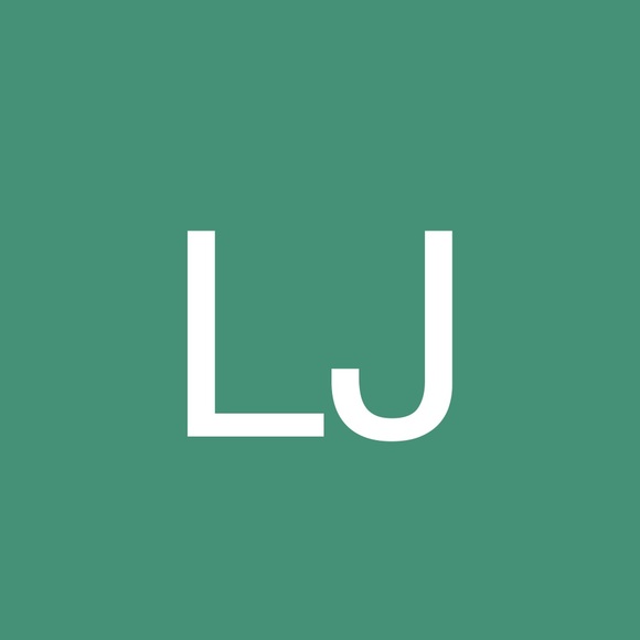 Profile Picture of Lacie Jelich (@lacie_jelich) on Poshmark