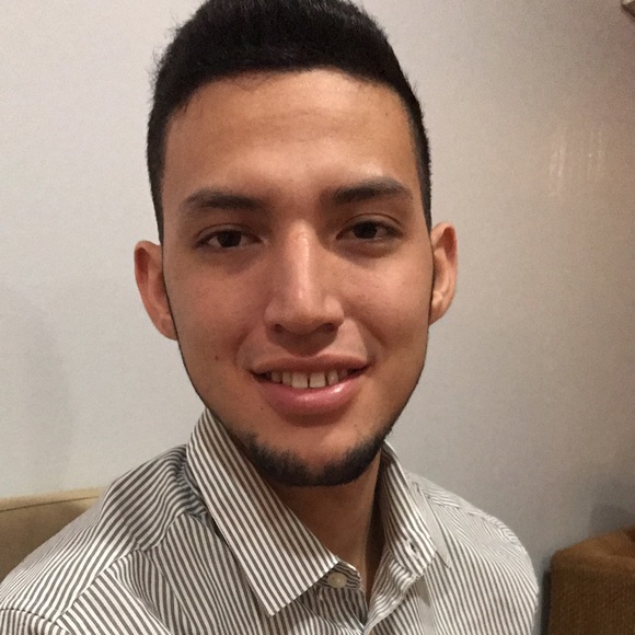 Profile Picture of Chris Frias (@chrisf94) on Poshmark