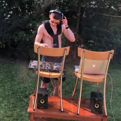 Profile Picture of Jacob (@flake_robson) on Twitter