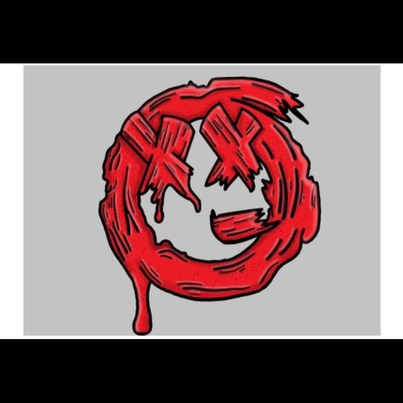 Profile Picture of Cortney James (@cjames1976) on Poshmark