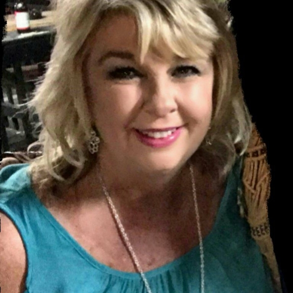 Profile Photo of Susan Terry (@southernhoney10) on Poshmark