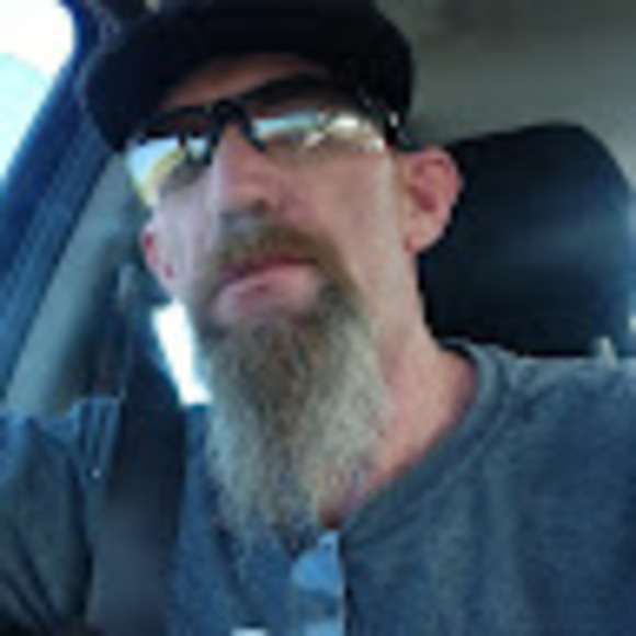 Profile Picture of Jonathan Ingram (@jonathaningr882) on Poshmark