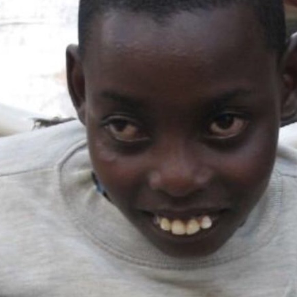 Profile Picture of Jamal Adam (@airbnbopm) on Poshmark