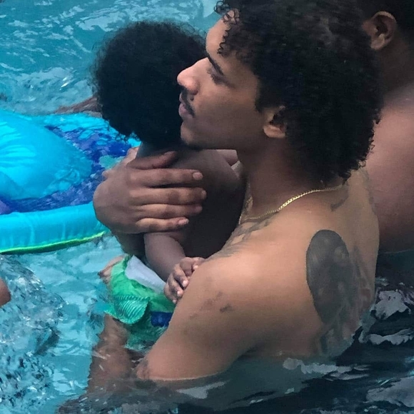 Profile Picture of Calvin Cohen (@datway27) on Poshmark