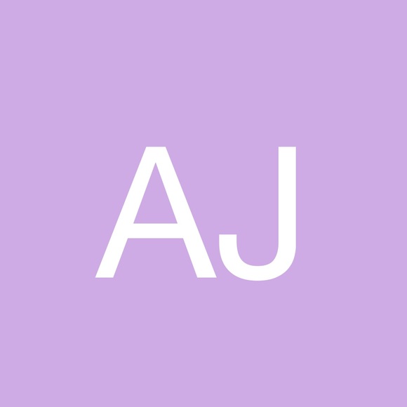 Profile Picture of Anu Jose (@anujose564) on Poshmark