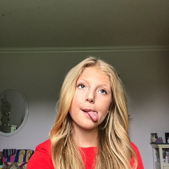 Tori Skaggs - Poshmark Profile Picture of Tori Skaggs (@toritori07) on Poshmark