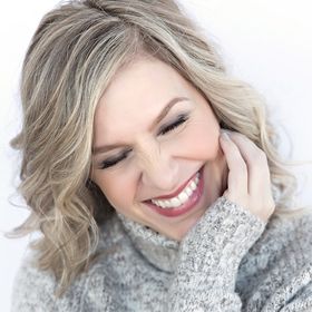 Profile Picture of Brand by Kelly™ (@kellylucente) on Pinterest