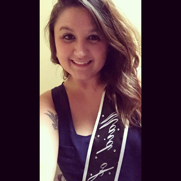 Profile Picture of Alicia Massingill (@alimas6853) on Poshmark