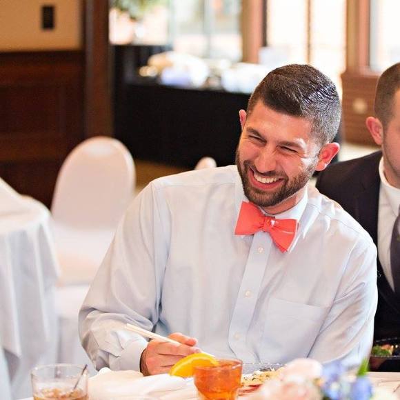 Profile Picture of Lou Fenoglio (@loufenoglio) on Poshmark