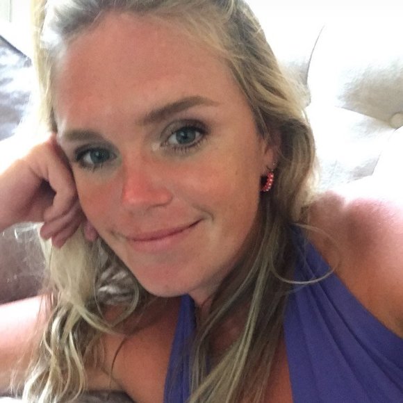 Profile Picture of Jayme Riessen (@kennedyrunner05) on Poshmark