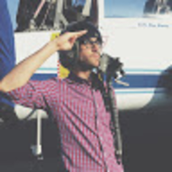 Profile Picture of Josh Hurt (@joshhurt) on Poshmark