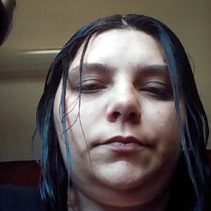 Profile Picture of Karen Nolan (@karennolan1983) on Twitter