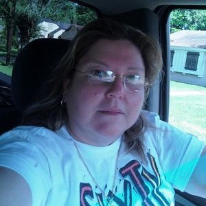 Profile Picture of Mary Leal (@298209176) on Myspace