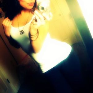 Profile Picture of Crystal Espinoza (@neskwiik_) on Myspace