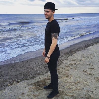 Profile Picture of R ♦️ckii (@RickyMckay6) on Twitter