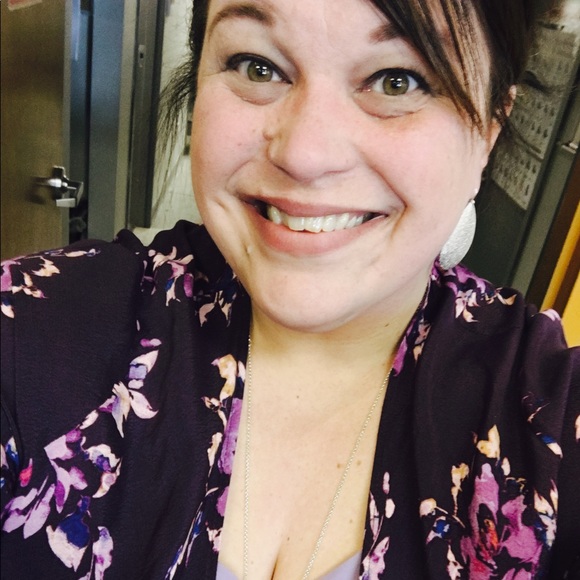 Profile Picture of Kate Dombrowski (@katy13148) on Poshmark