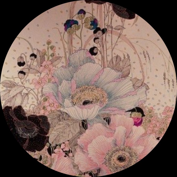 Profile Picture of Shea Kollewe (@sunnies444) on Poshmark