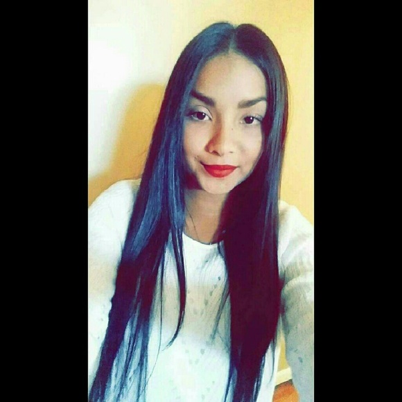 Profile Picture of Rebeca Claros (@beca_c) on Poshmark