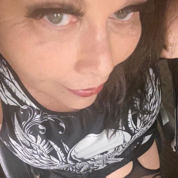 Profile Picture of Misty Lambert (@mstyeast) on Poshmark