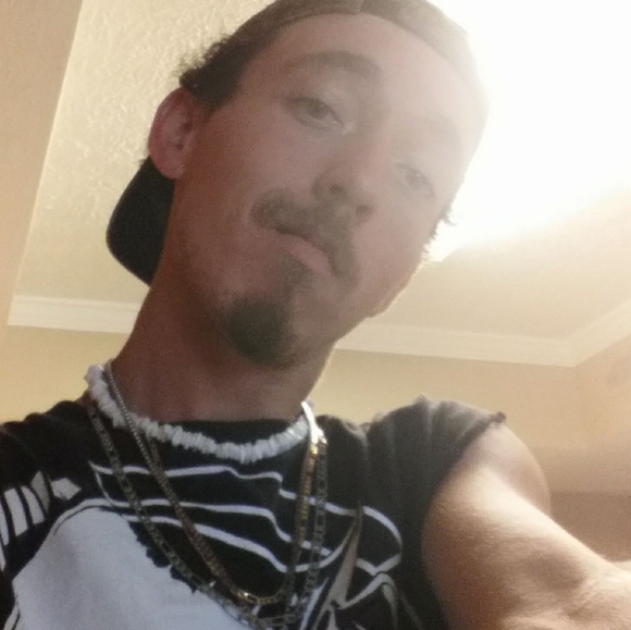 Profile Picture of Christopher Brewer (@94coolchris) on Poshmark